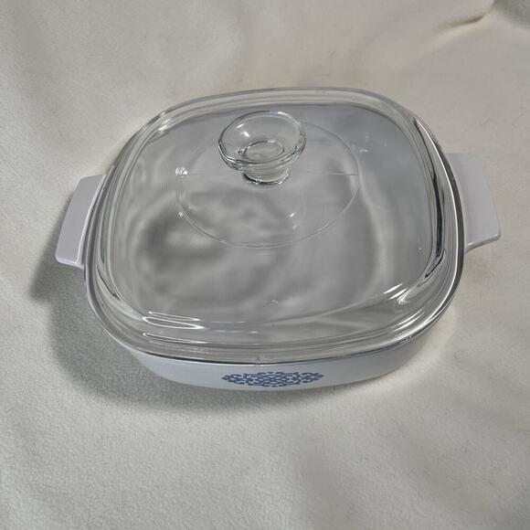 Corningware A-8-B Blue Shell Oil Medallion Casserole Dish with A-9-C Lid - Picture 2 of 6
